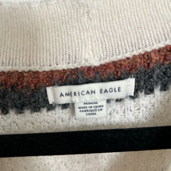 American Eagle sweater - Picture 3 of 3